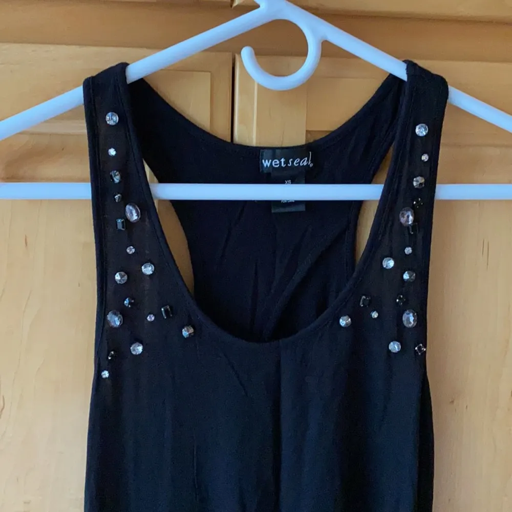 Wet Seal  Tank - Image 2