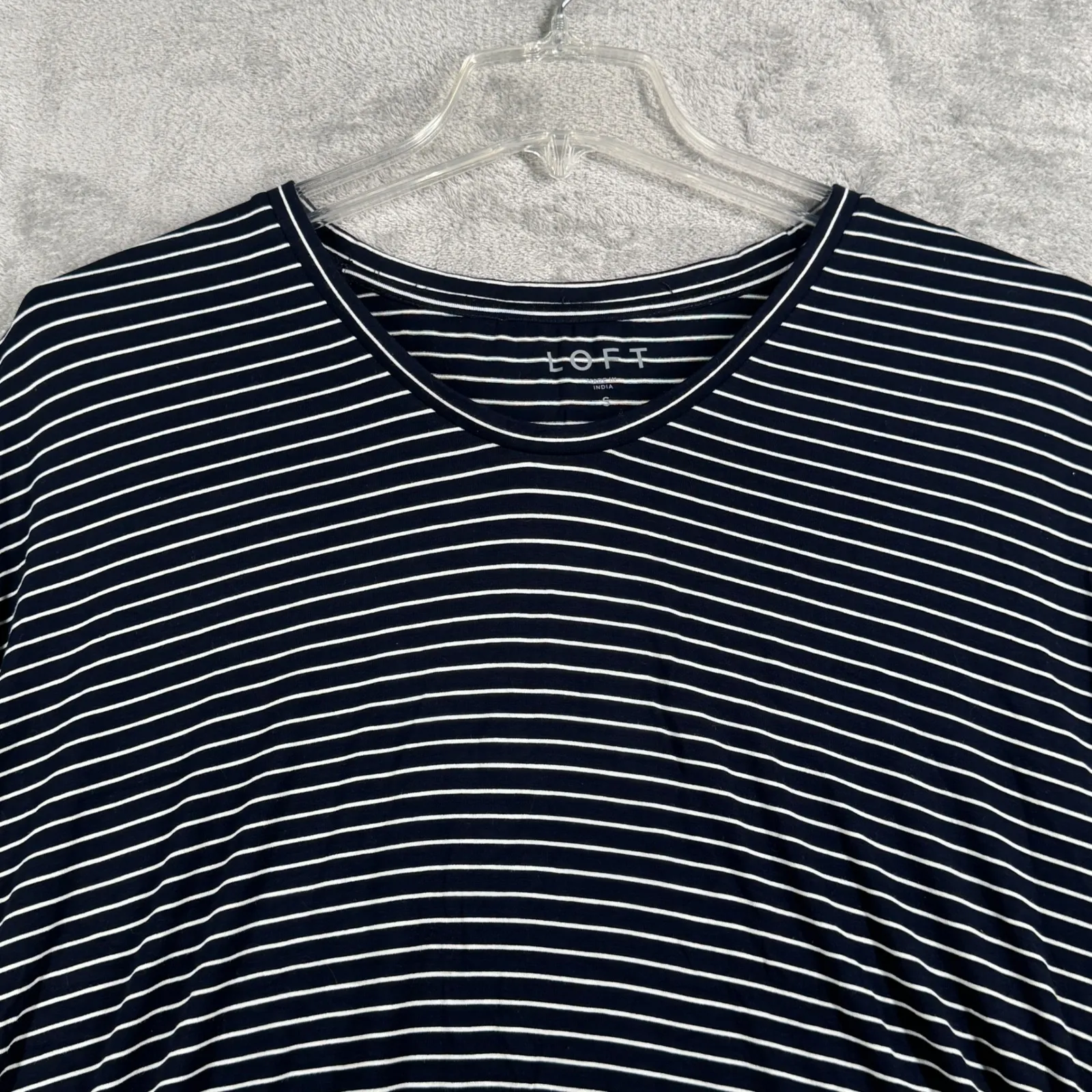 LOFT Shirt Women Small Navy White Stripe V-Neck Short Sleeve Top Casual Nautical - Image 4