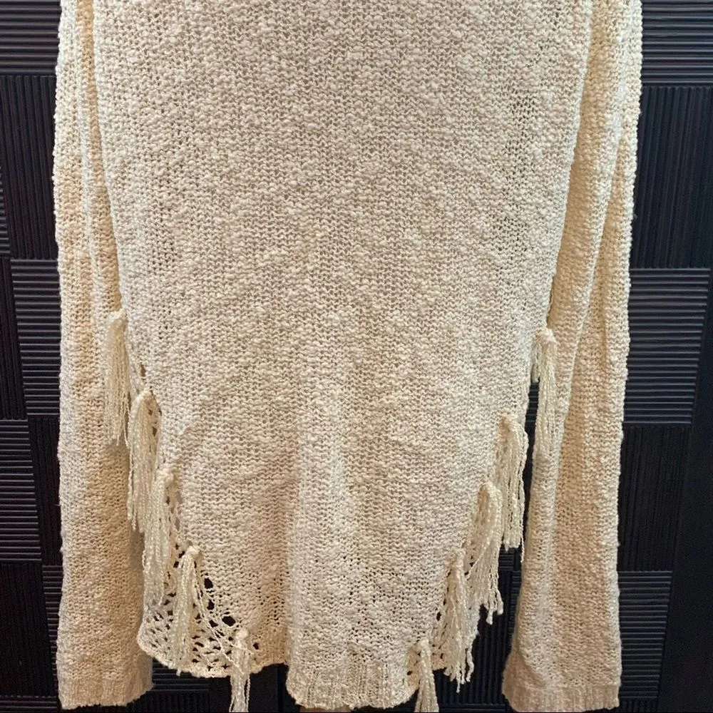 Rip Curl lightweight tan crochet & fringe sweater - Image 3