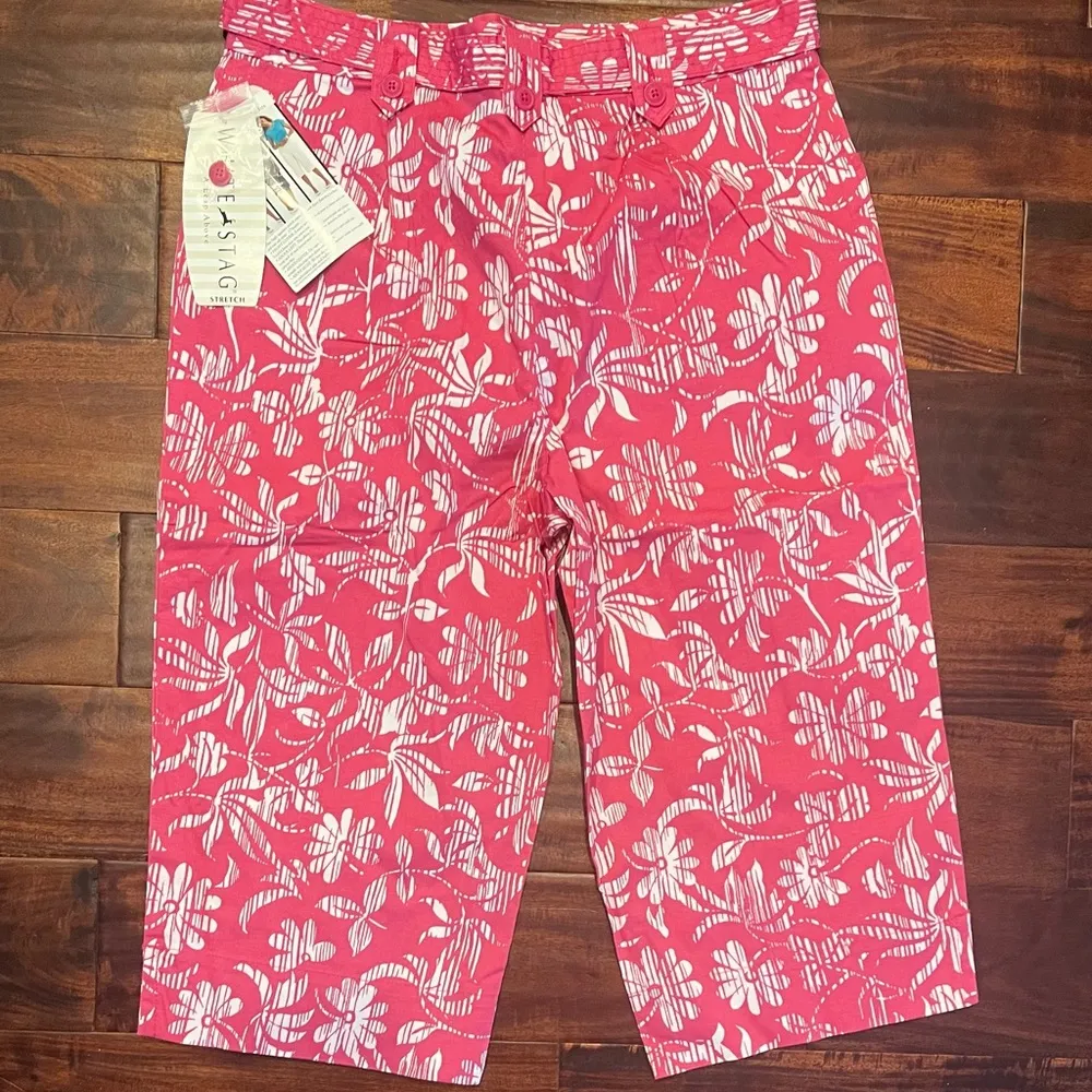 New Women’s White Stag belted pink Hawaiian floral stretch jean capris size 8 - Image 2