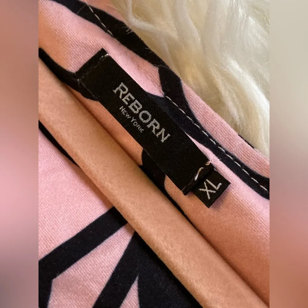 Reborn Blush Black Print Cold Shoulder Dress Size XL - Image 6