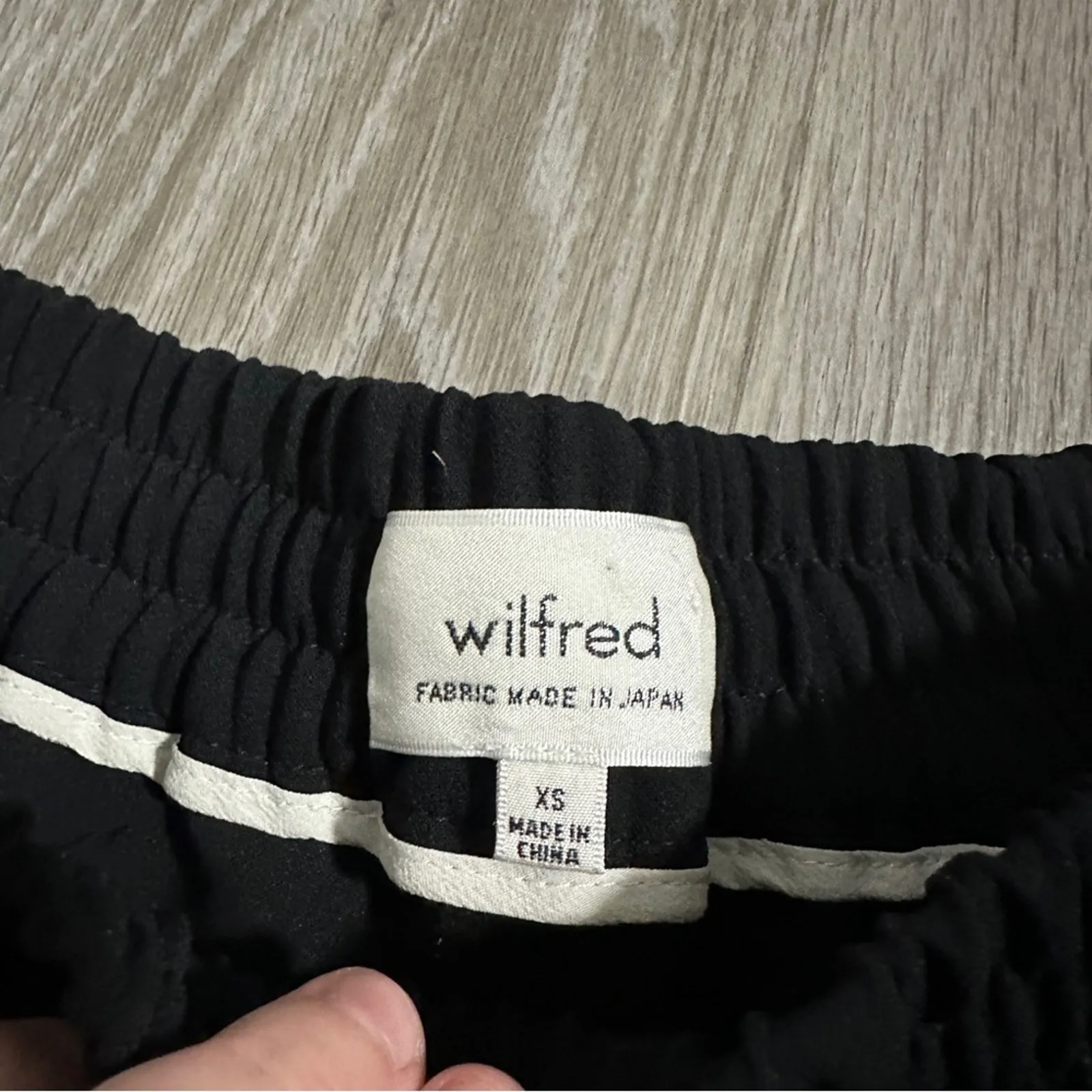 Aritzia Wilfred Solid Black Mid‎ Rise Ankle Length Drawstring Pull On Joggers XS - Image 6