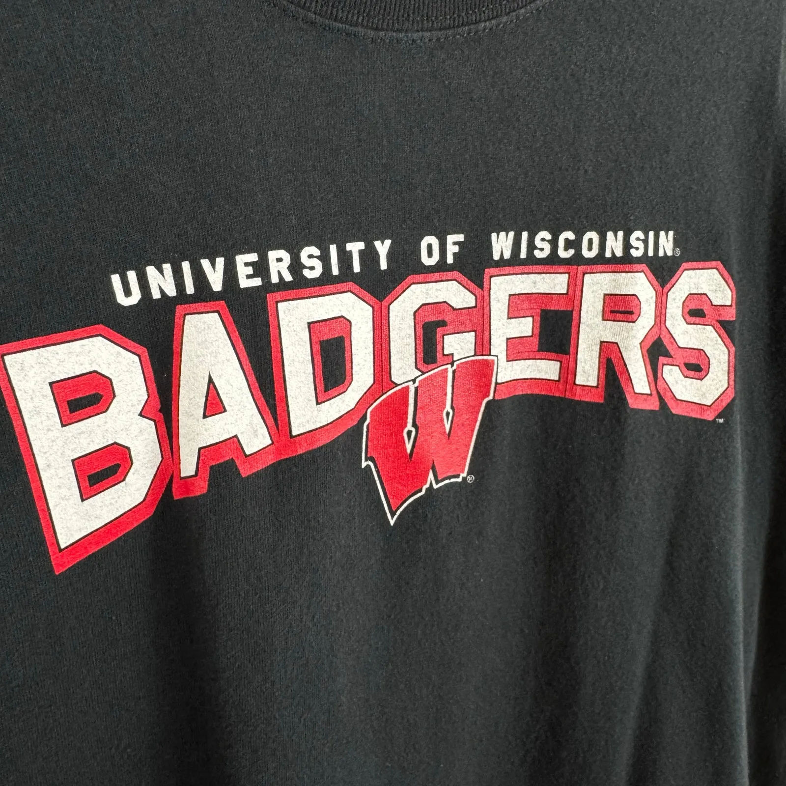Vintage 100% Cotton Wisconsin Badgers Short Sleeve Crew Neck T - Image 2