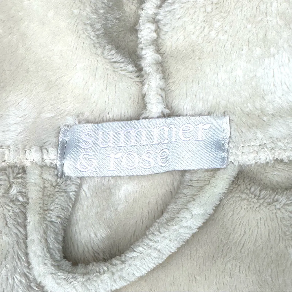 Summer & Rose Hooded Robe Comfy Plush Bathrobe - Image 11