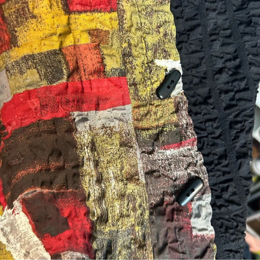 Habitat Flounce Collar Button Down Shirt Jacket Black Garnet Abstract Sz M - Image 12