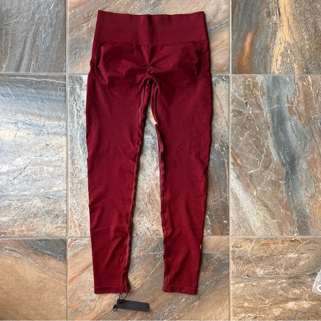 Oner Active Effortless Seamless Leggings NWT Rosewood Size
Large Long Length - Image 6