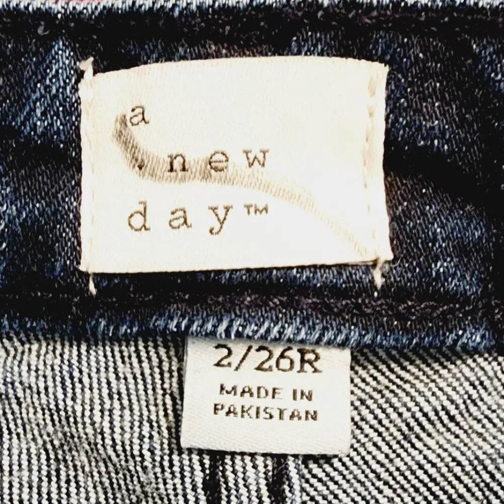 A New Day High Rise Straight Hip & Thigh Jeans 2/26 NEW - Image 3