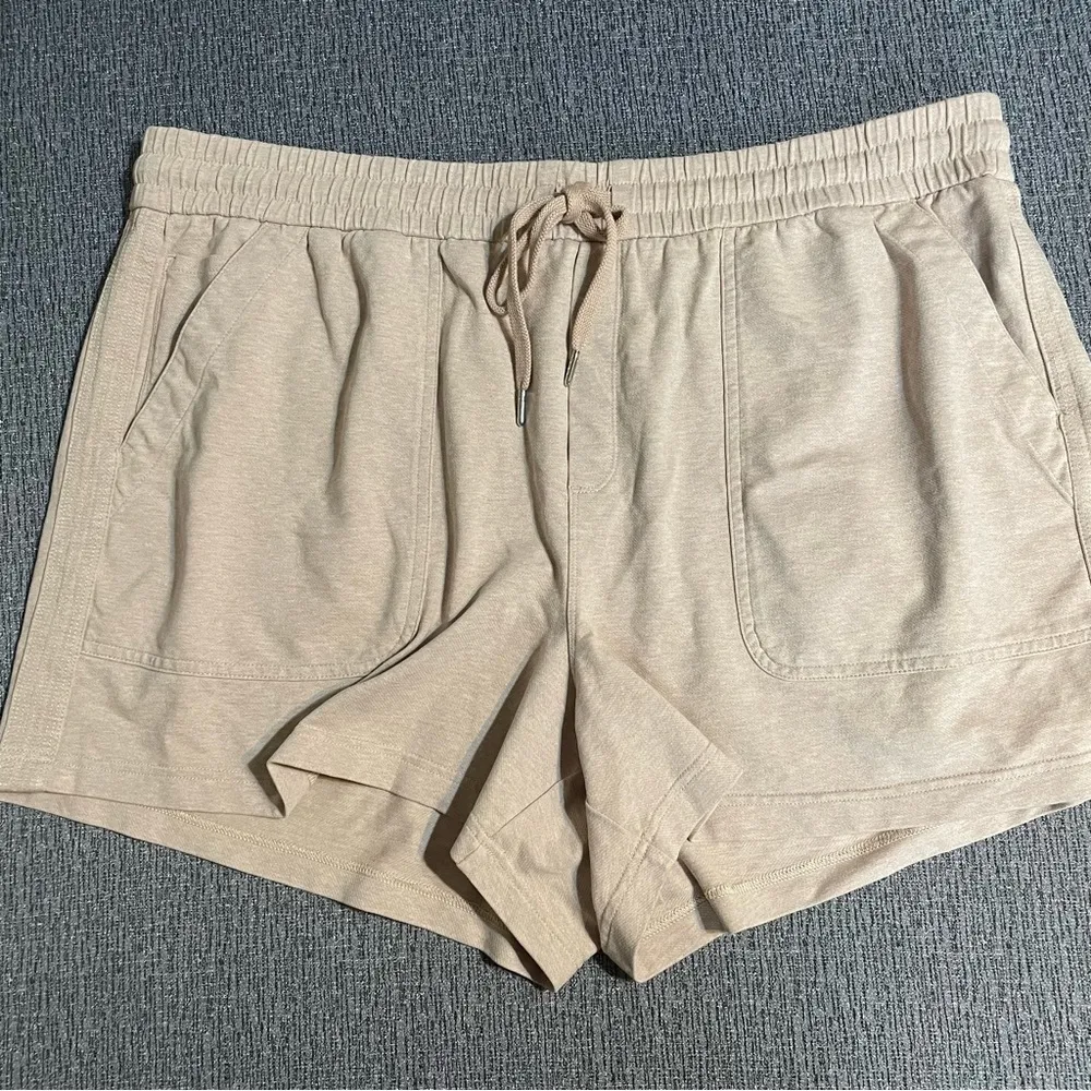 Athleta Women’s Farallon Heathered Shorts - Image 5