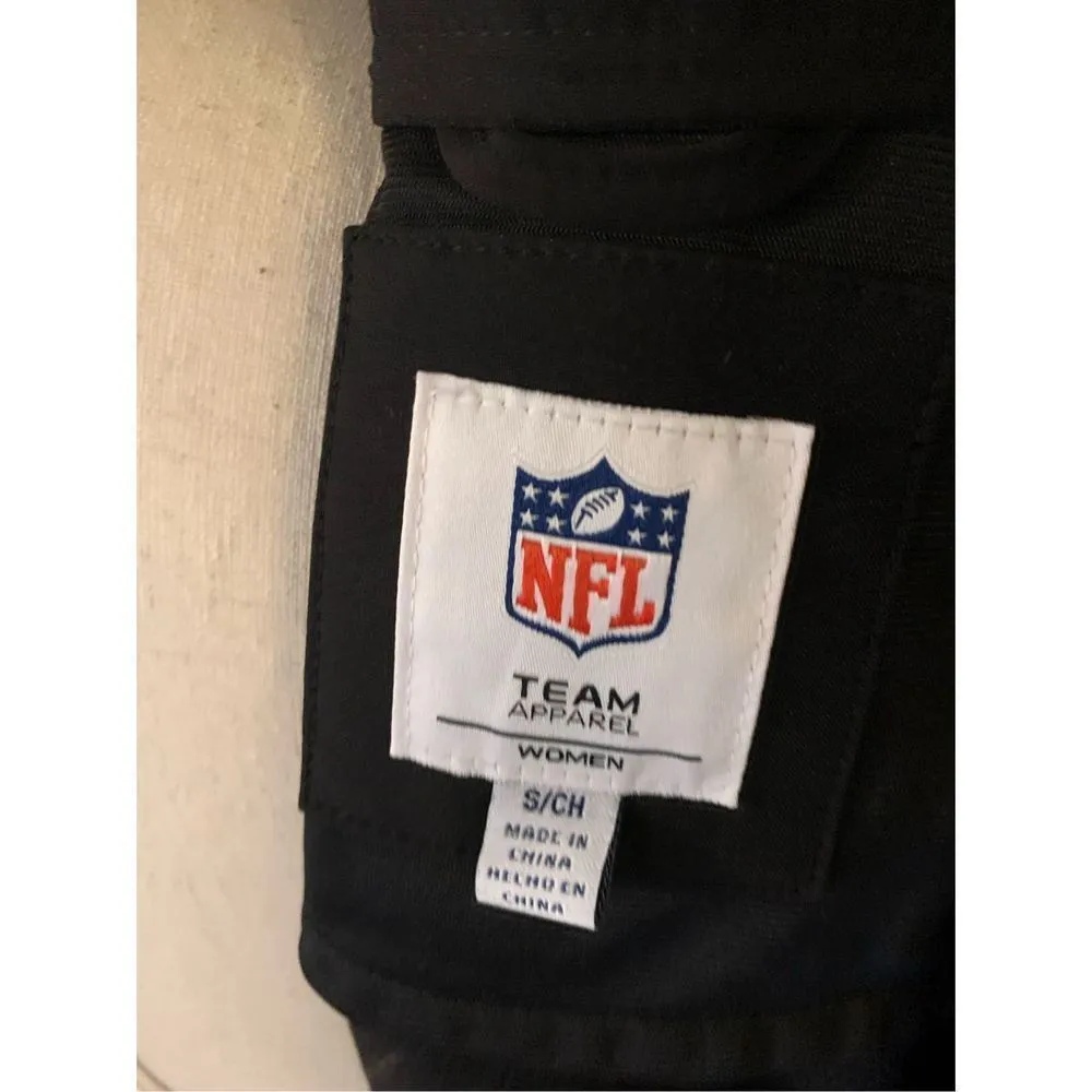 Steelers women’s black jacket, size small - Image 4