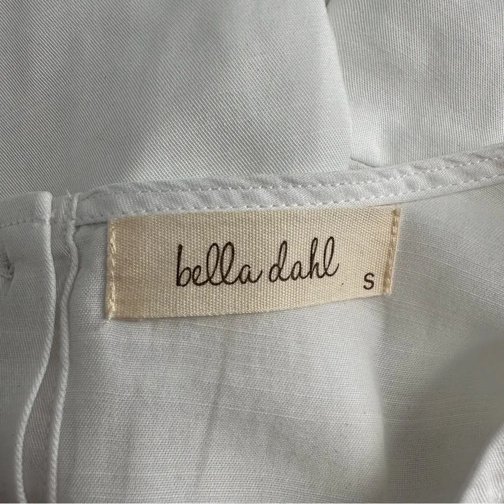 Bella Dahl  Button Back Peplum Top in White size Small Long Sleeve Blouse - Image 10