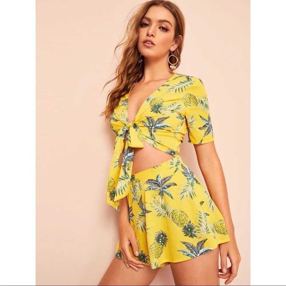 ✨ HP✨Knot Front Tropical Print Top & Shorts Set✨ Yellow Size L - Image 4