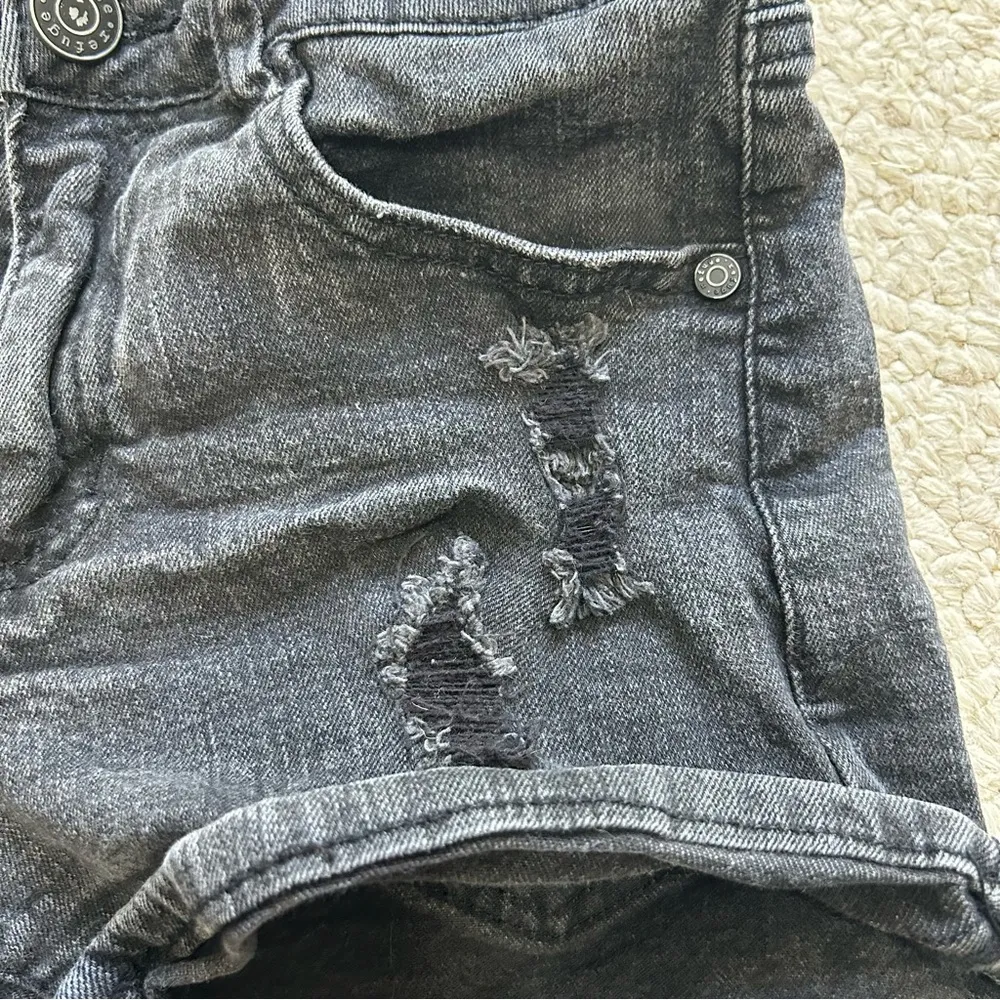 Refuge By Charlotte Russe Black Distressed Shorts Women Size 0 Summer - Image 2