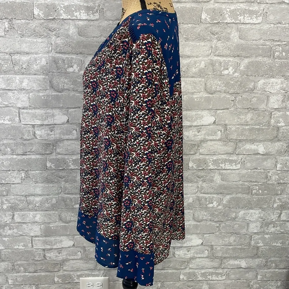 DR2 Navy Floral Print Blouse Blue Size L - Image 3