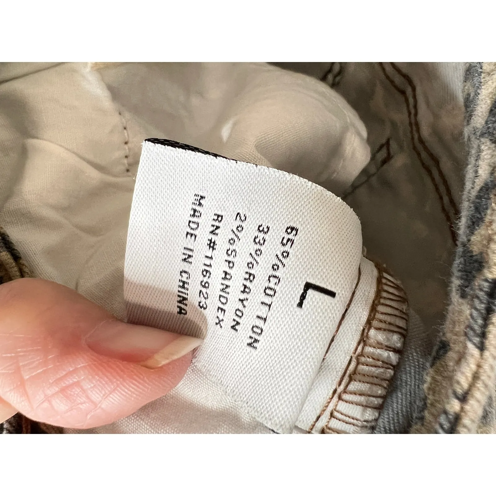 Easel NEW pants size L 32 cheetah print beige/black distressed mob wife artsy - Image 8