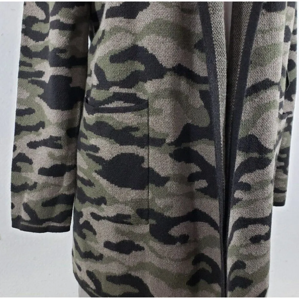 𝅺NEW Rachel Zoe Green Black Camo Hooded Long Cardigan Sweater SMALL - Image 8