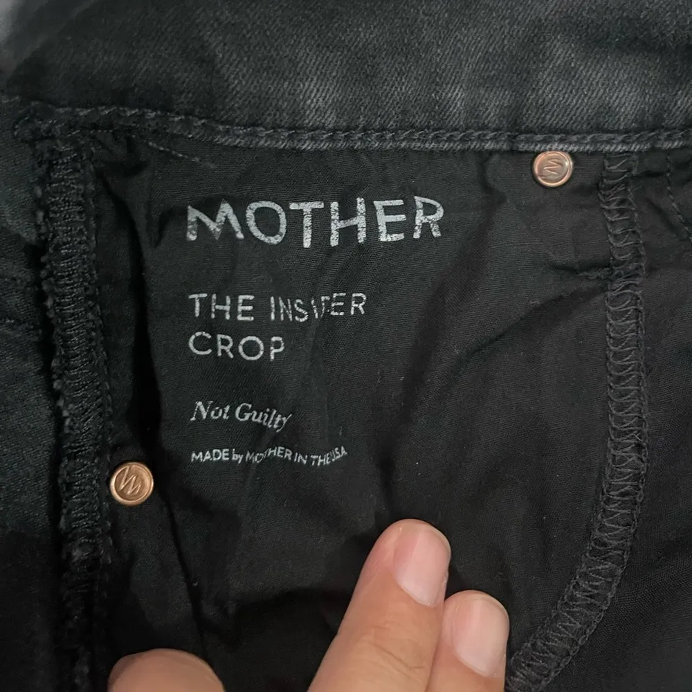 Women’s Mother The Insider Crop Jeans Not Guilty Black Size 26 - Image 3