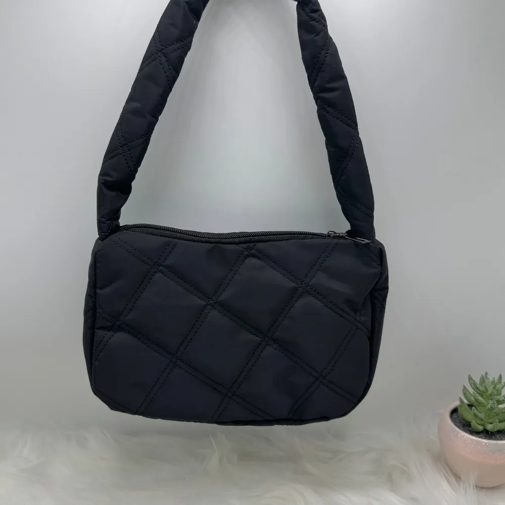 The Errands Grab & Go Quilted Nylon Handbag Black - Image 5