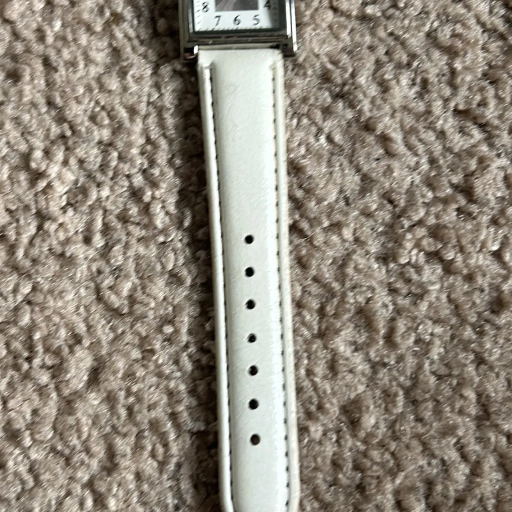 Women’s vintage‎ white/silver adjustable rectangular watch White - Image 4
