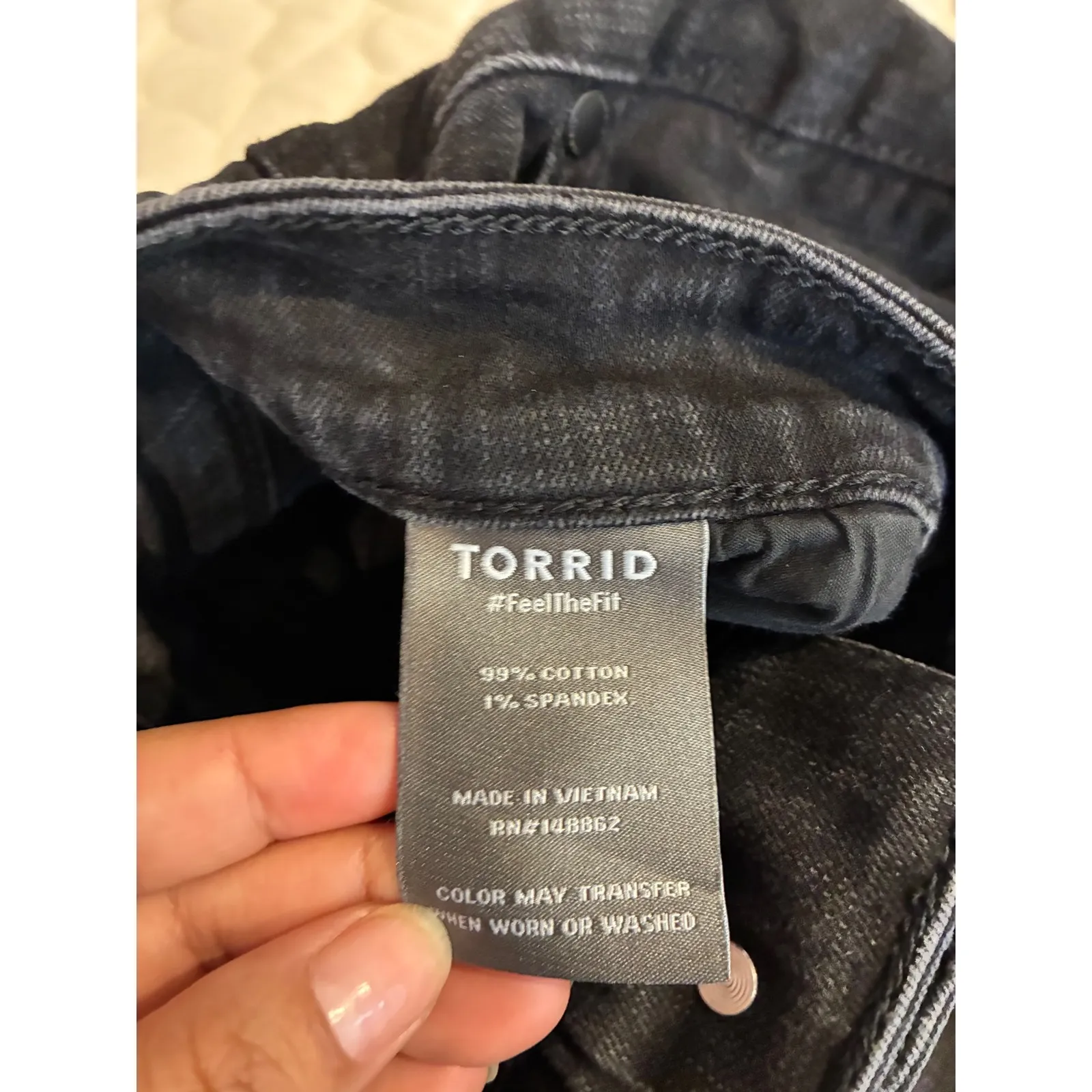 NWT Torrid Denim Shorts Black‎ Wash Button Fly Frayed Hem Festival Plus Size 14 - Image 5