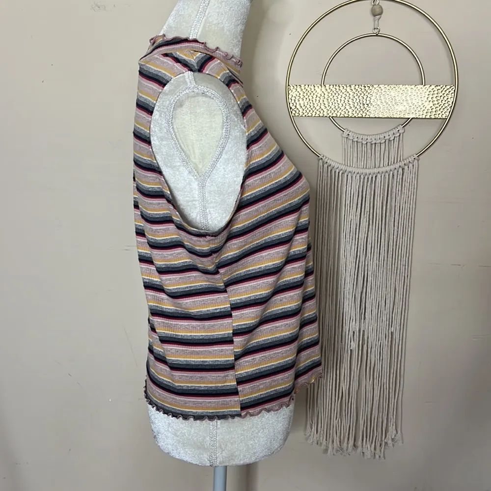 Candies • striped lettuce edge sleeveless top - Image 62