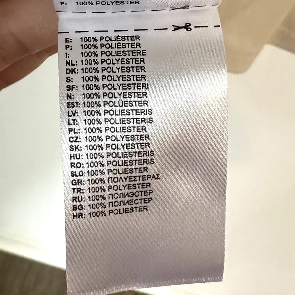 NEW Reebok Black and White Short Sleeve T-Shirt - Size Small - Image 3