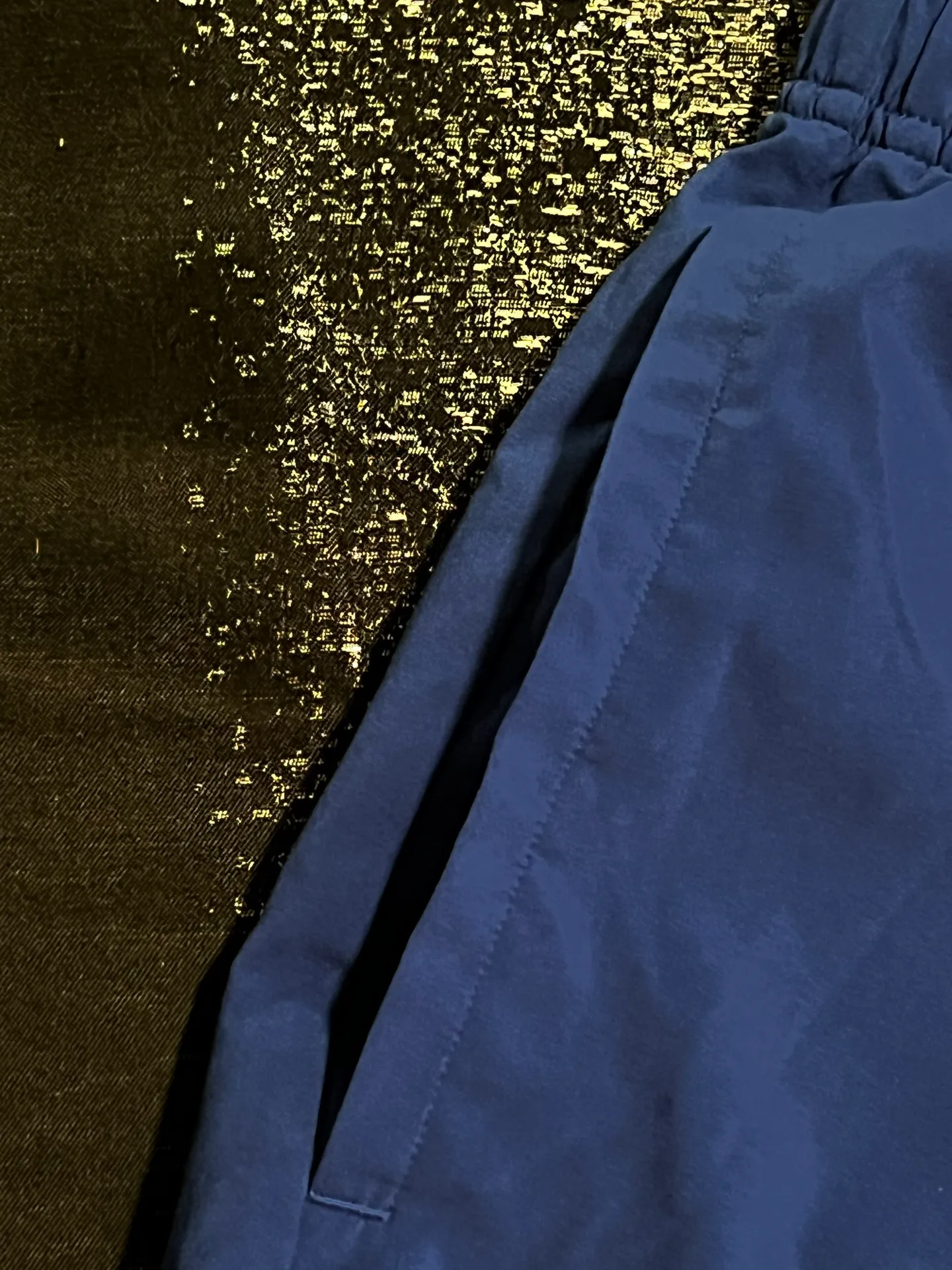 Womens medium  shorts - Image 4