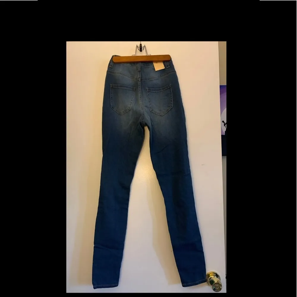 High waisted ripped skinny jeans - Image 8