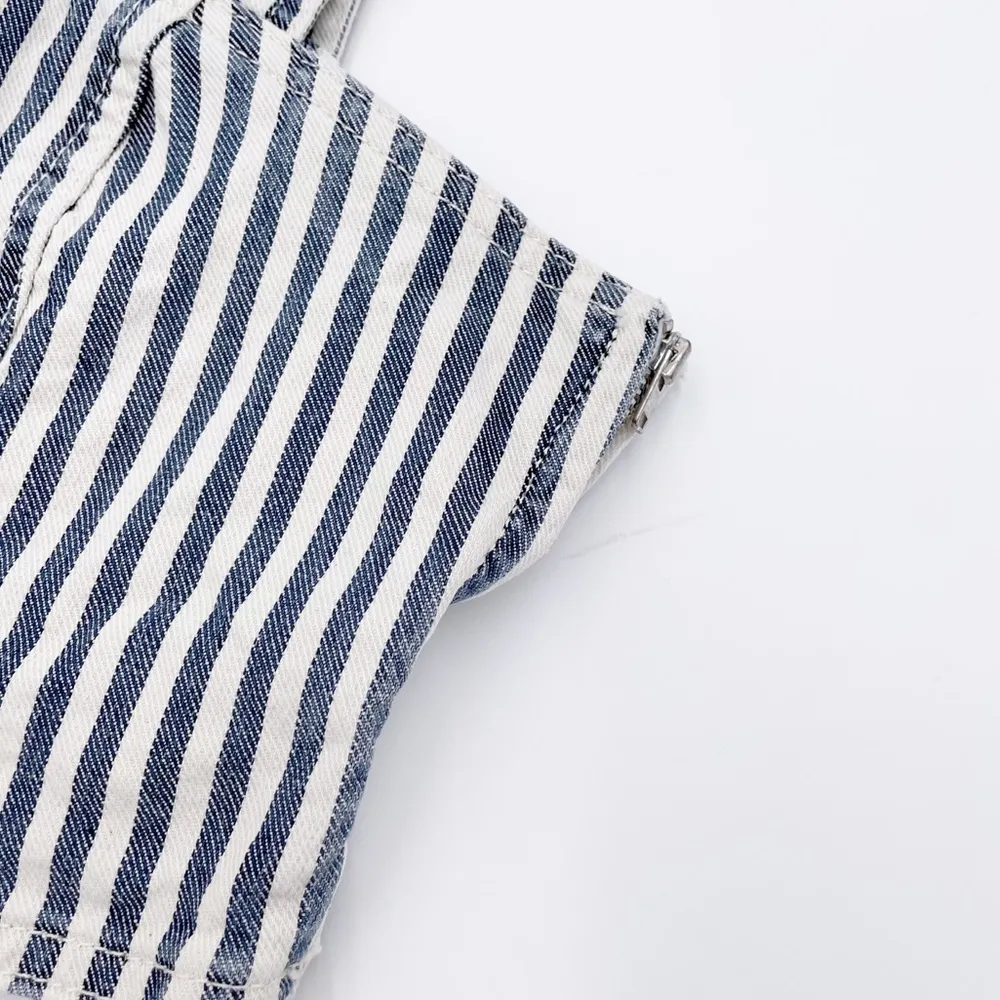 NEW Zara Striped Denim Crop Top Blue & White Sleeveless Square Neck Size Medium - Image 5