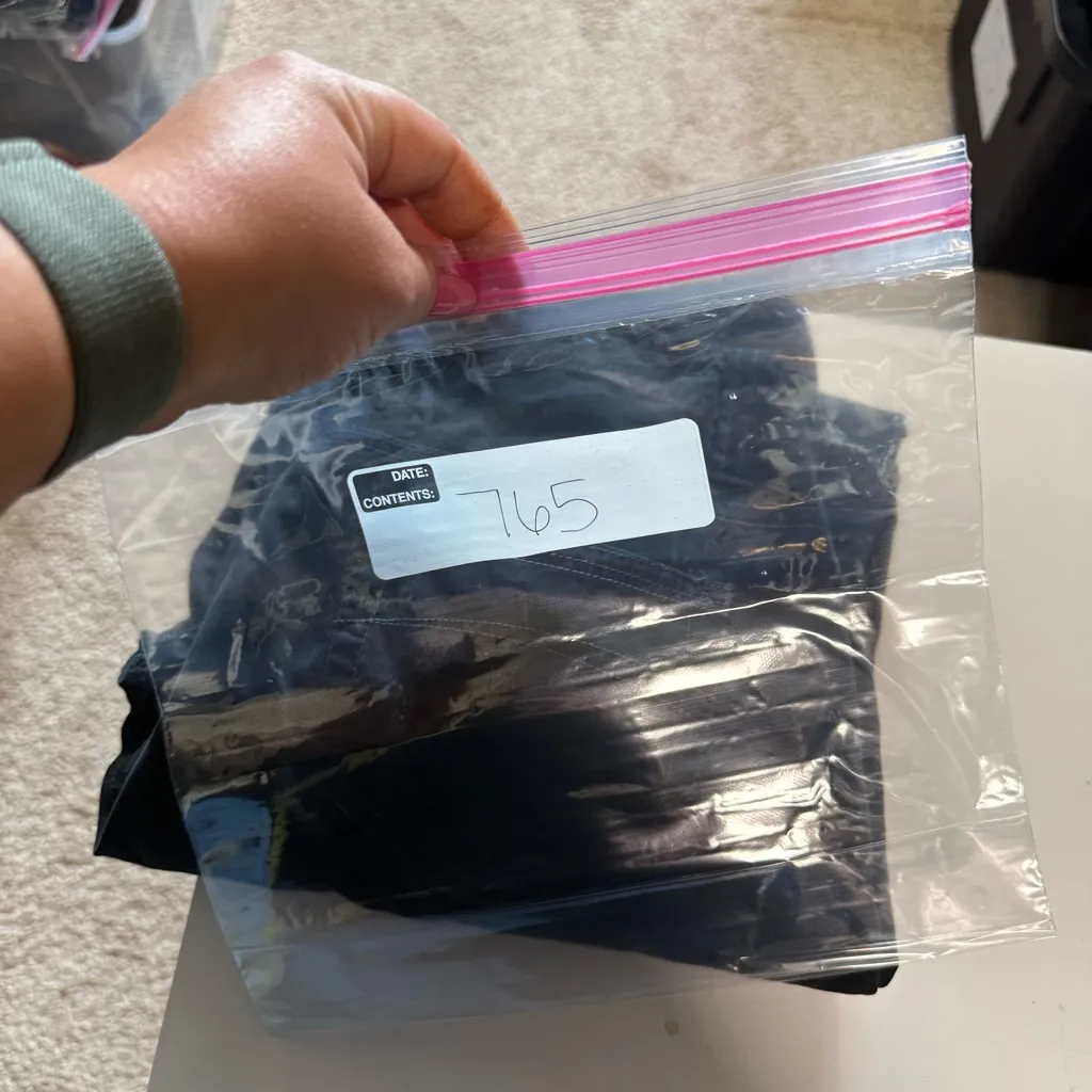 Kuhl Legendary Women's Tech Pant Rollup Hiking Black Mid-Rise Gorpcore Outdoor - Image 8