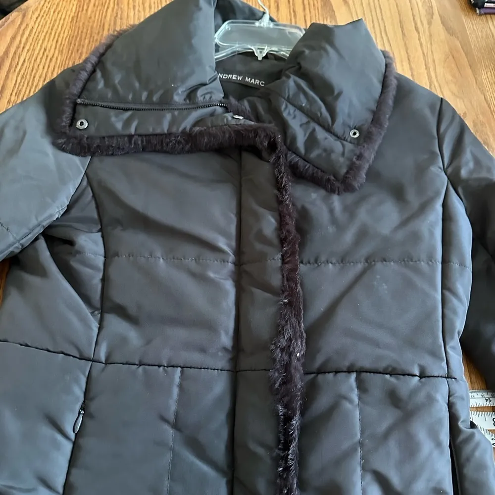 Andrew Marc Chocolate Brown Winter Jacket Oversized Collar Full Zip Faux Fur SzM - Image 7