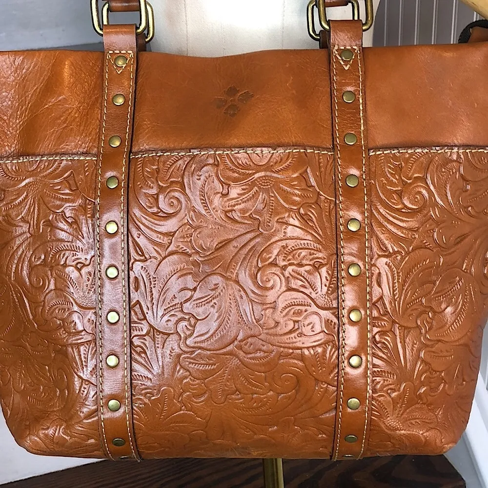 PATRICIA NASH Burnished Tooled Benvenuto Gold Leather Shoulder Bag Tote EUC - Image 2