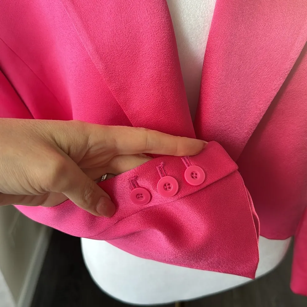 Alice + Olivia Shan Boxy Oversized Cropped Blazer in Candy. Size 4, $496 - Image 8