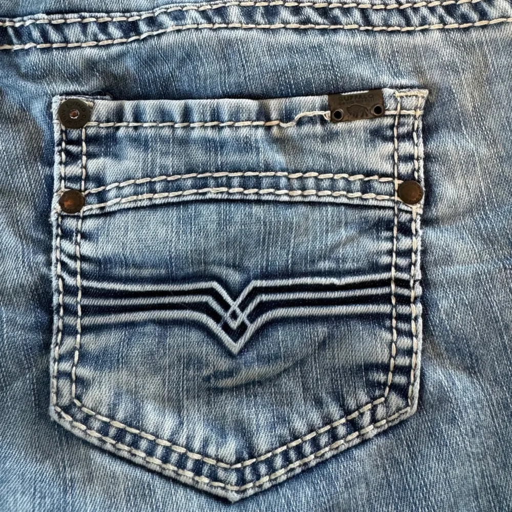 Buffalo David Bitton Denim Bermuda Shorts Size 30 Low Rise Blue Light Wash - Image 3
