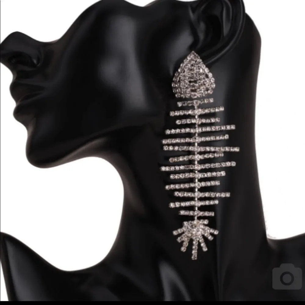 TIERED multicolored rhinestone earrings. - Image 3