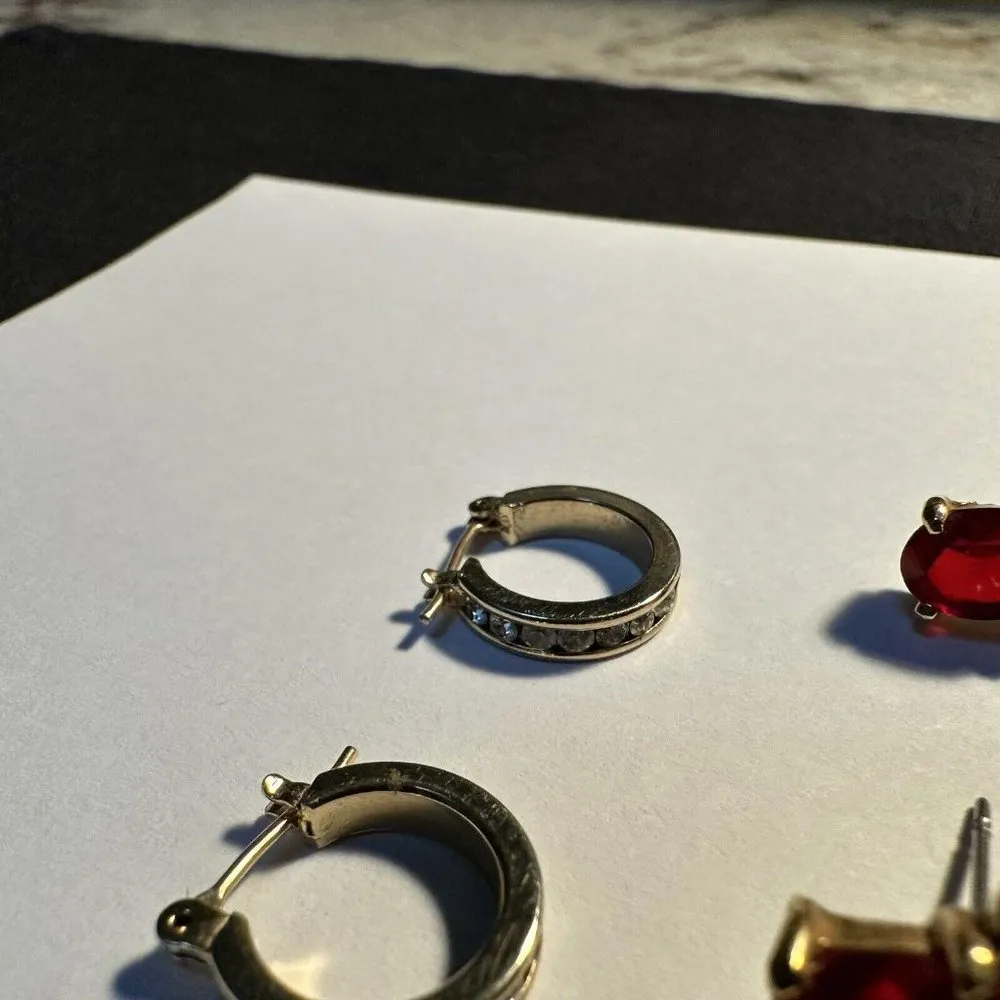 Lot Of 2 Small Gold Tone Pierced Earrings Rhinestone - Image 2