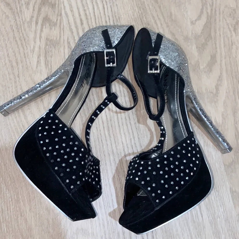 mascotte sparkly bedazzled heels size 8 - Image 2