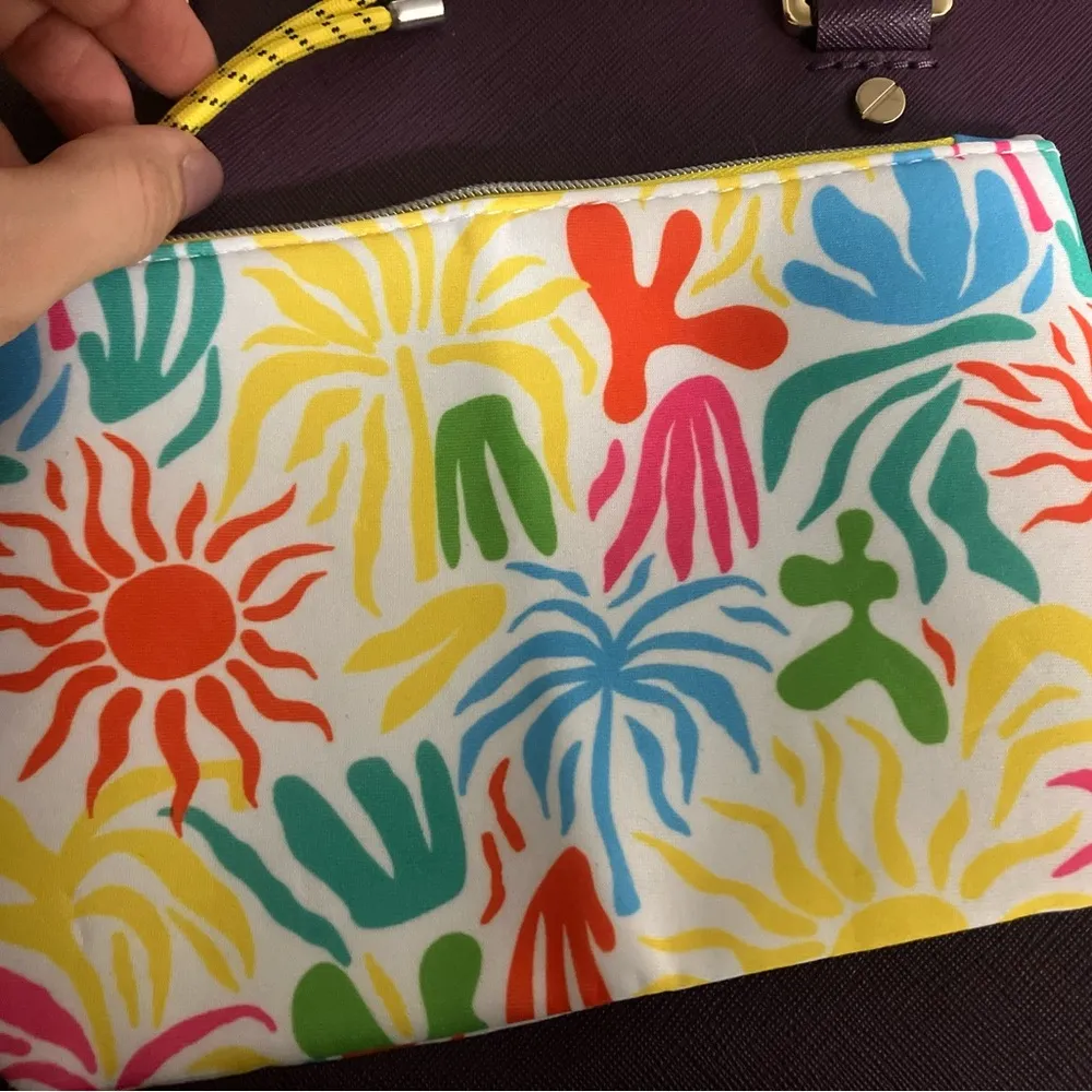 Ipsy  glam bag - Image 4