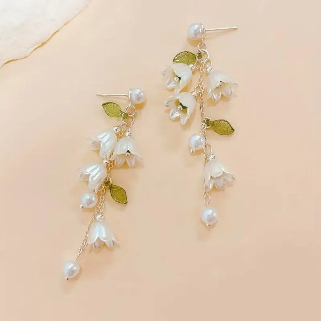 Exquisite Lily Of Valley‎ Design Earrings Elegant Style Resin Silver Plated Gold - Image 4