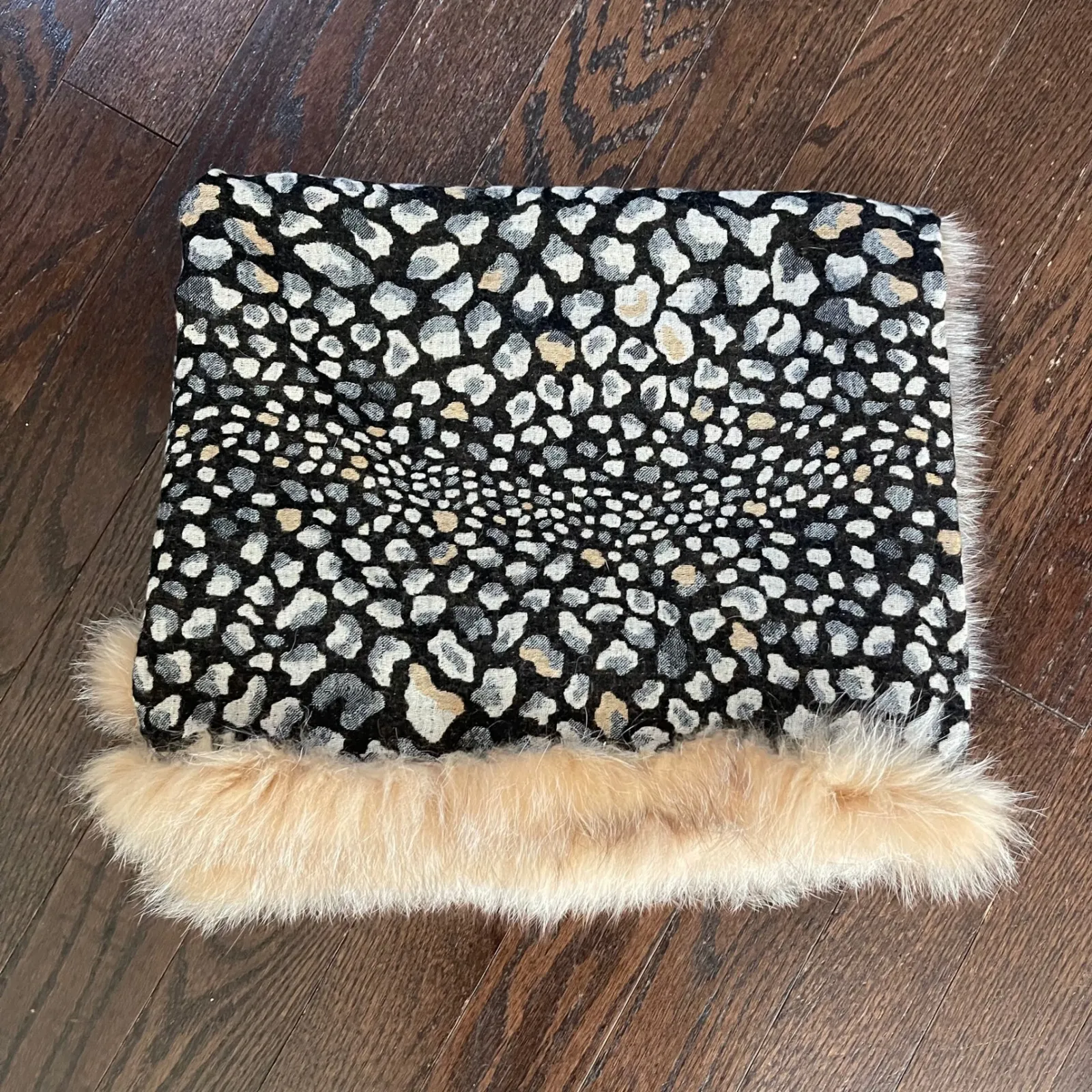 Luxury Leopard Print Wool Scarf with Faux Fur Trim Elegant Warm Accessory Brown - Image 2