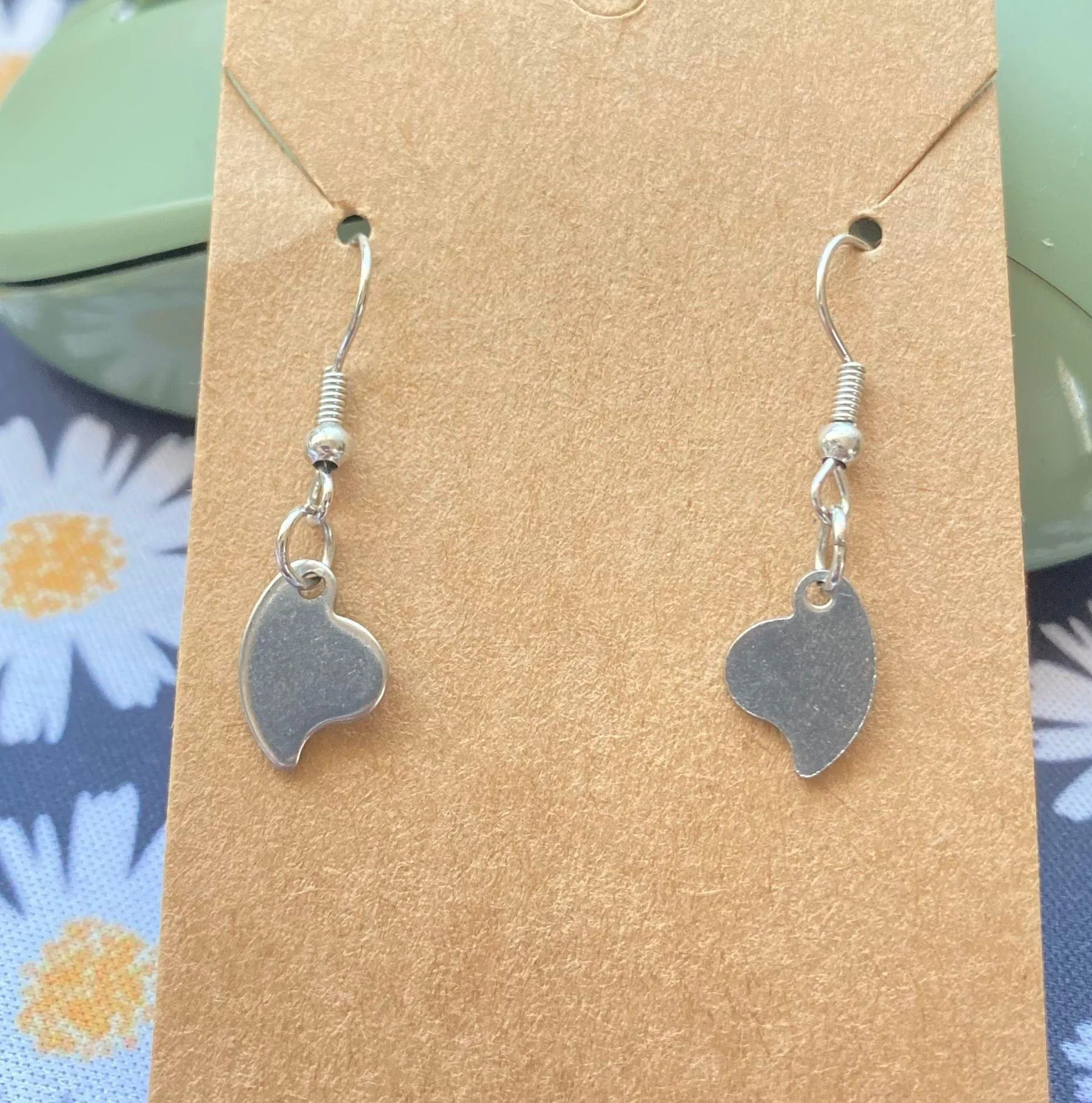 Y2K Pink Heart Earrings - Image 2