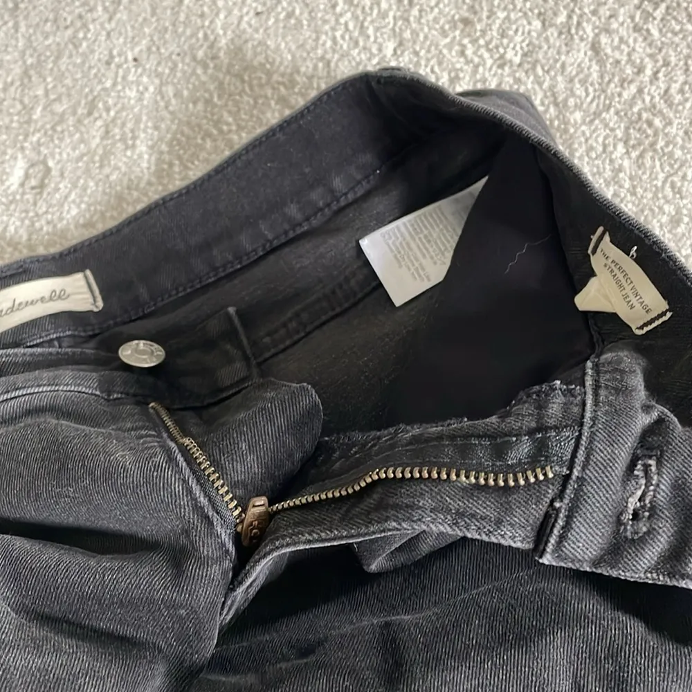 😍😍 Cutest Madewell Black Straight Leg Vintage Midrise Jeans - Image 4