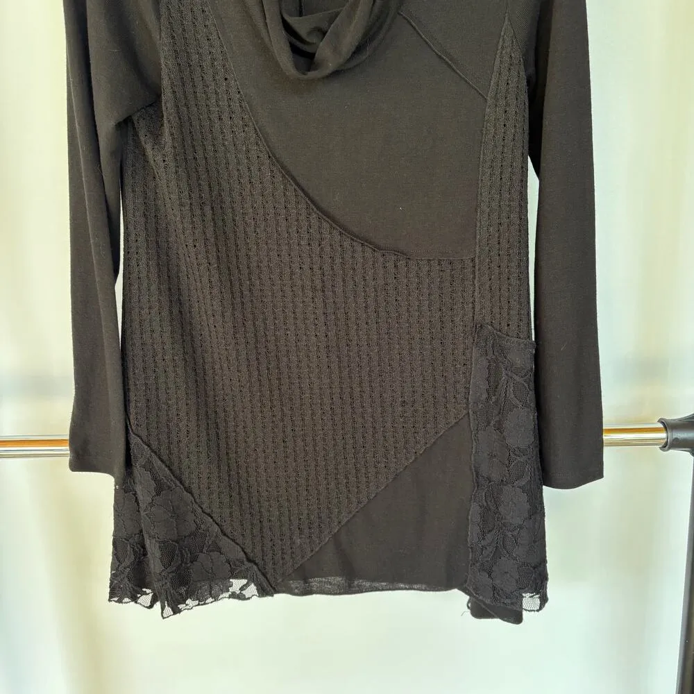 Chico’s Black Patchwork Boho Cowl Neck Shabby Chic Sharkbite Blouse Gypsy Witch - Image 4