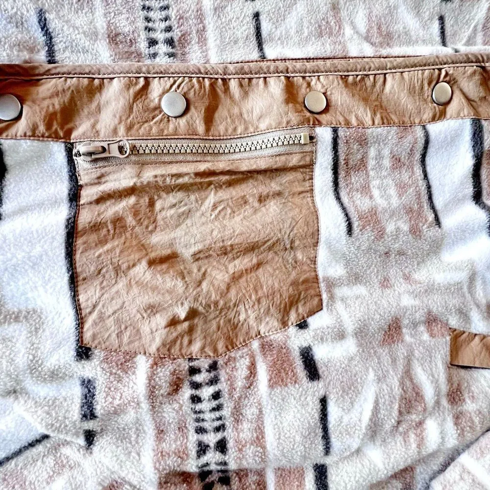 Womens Blue B collection cozy Quilted sweater aztec printed Jacket cowgirl Sz L Tan Size L - Image 6