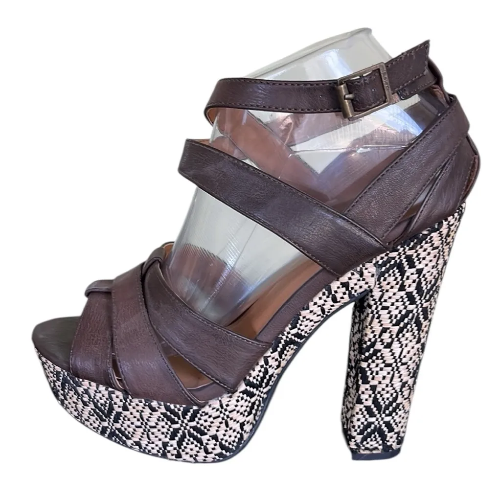 Qupid Block Heel Ankle Strap Heels - Image 5