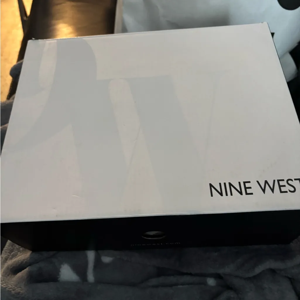 Nine West Tristan gray suede ankle boots 8 - Image 11