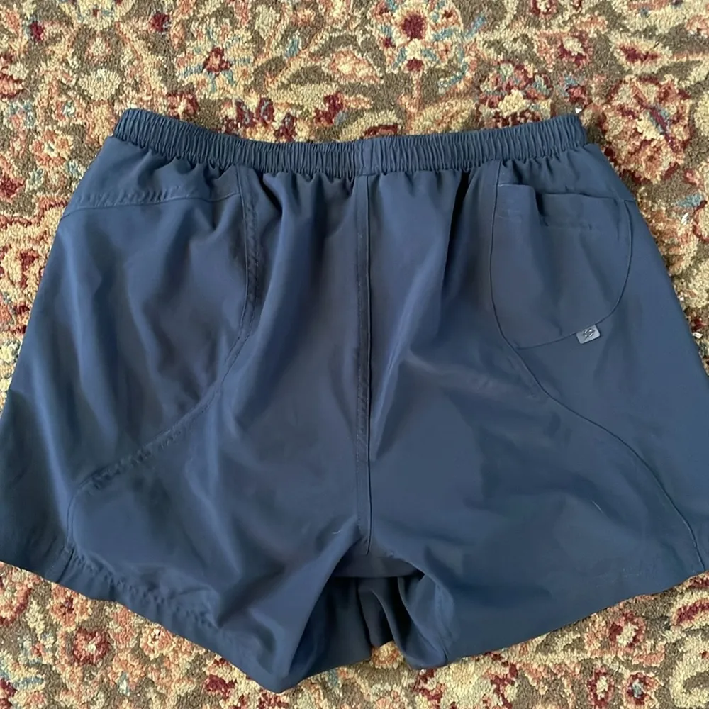 Sugoi women’s cycling shorts with padded mesh attached liner Black Size M - Image 3