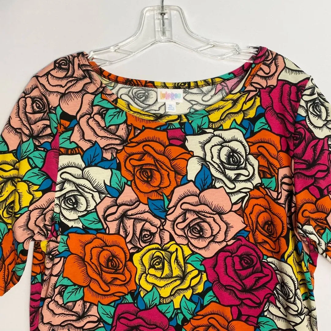 LulaRoe Women's‎ Rose Art Gigi Fitted Top - XL EUC - Image 7