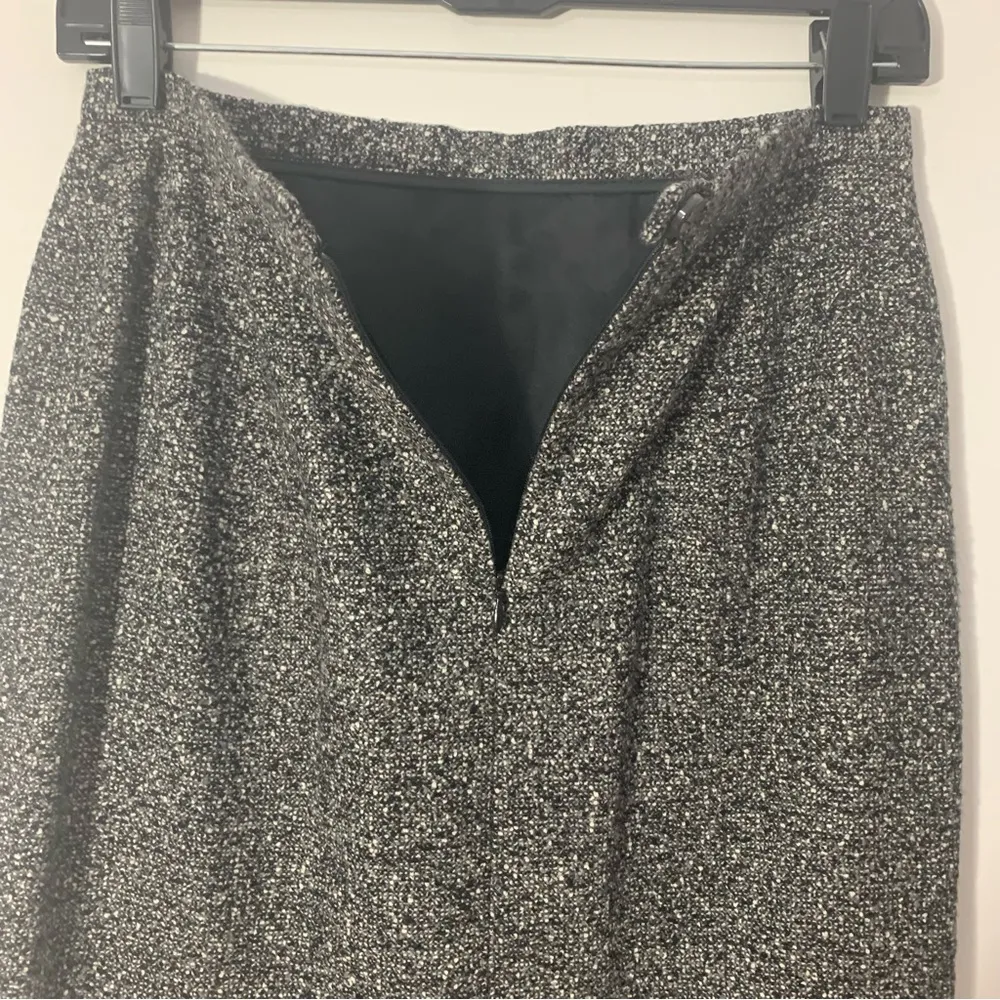 EUC Ann Freeberg Black White Boucle Wool Blend Lined Pencil Skirt Size 4 - Image 11