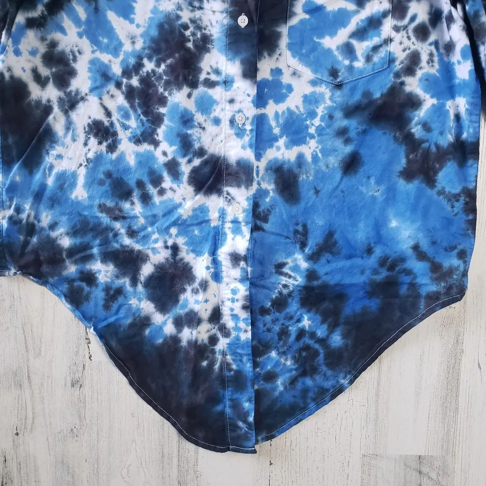 Madewell Black & Blue Crinkled Tie Dye Button Down Shirt Women's Size Medium - Image 4