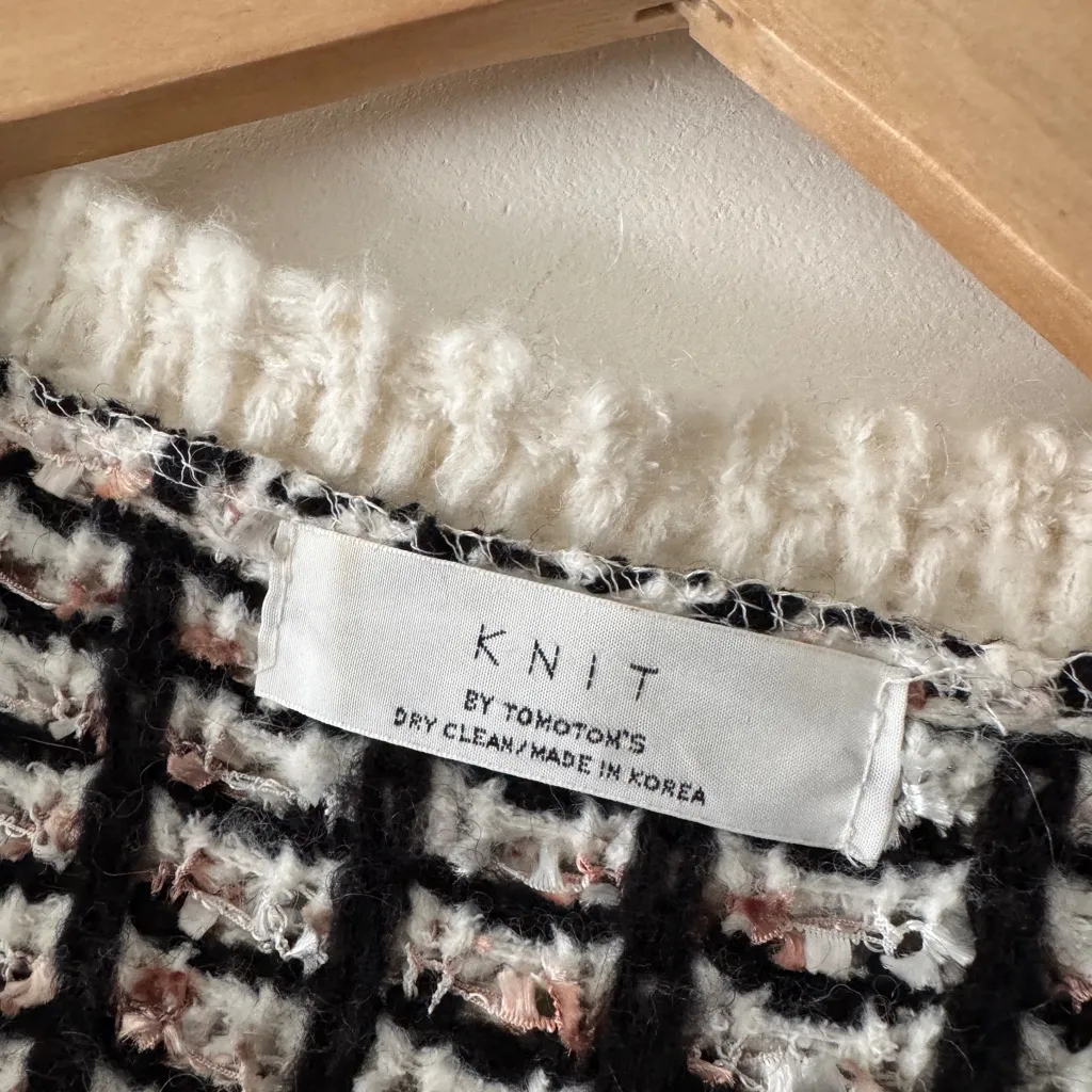 Vintage Knit by Tomotom Black Brown White Plaid Chunky Knit Sweater Cardigan - Image 6